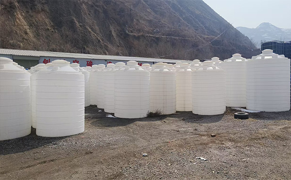 乌鲁木齐PE吨桶