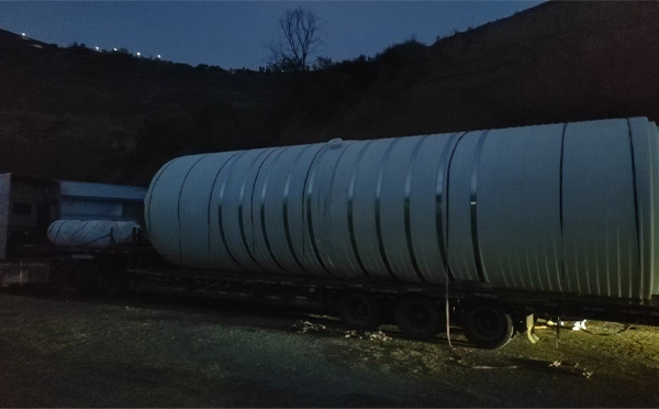 乌鲁木齐圆桶运输途中