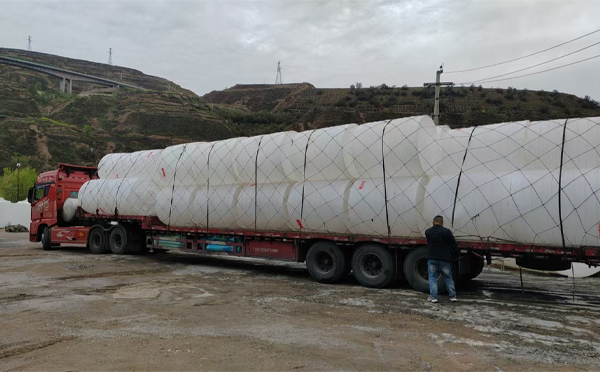 乌鲁木齐PE吨桶交付中