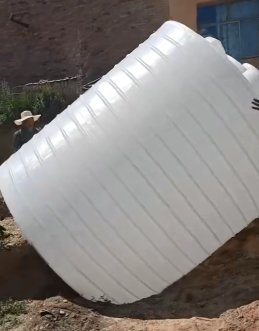 PE乌鲁木齐塑料大桶批量交付案例：满足多行业储运需求的可靠容器方案